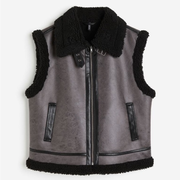 H&M Teddy Fleece-Lined Black Vest - Picture 1 of 15